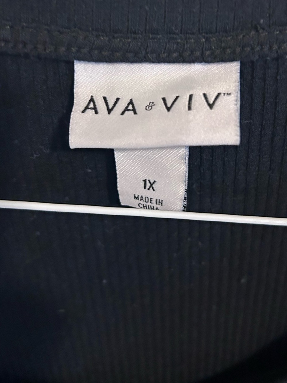 Ava & Viv Black Ribbed Scoop Neck Short Sleeve‎ Top - Picture 3 of 4